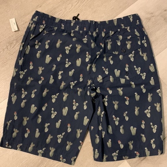 Goodthreads Swim Trunks, Large cactus navy NWT - Picture 16 of 16
